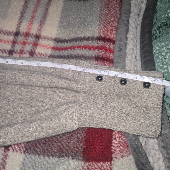 Rio & Rian New York Super Soft V-neck sweater - Picture 10 of 10